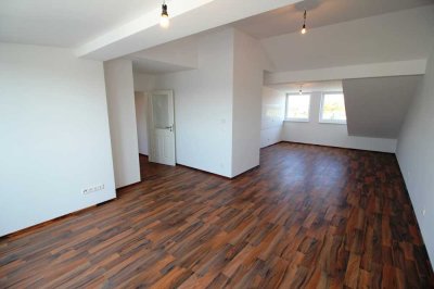 4 Zimmer Wohnung mit Südwestbalkon, Fußbodenheizung, hochwertige Ausstattung, 2SP!