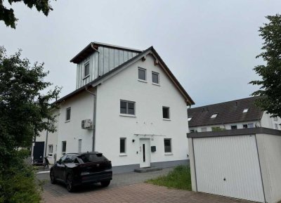 Modernes Reihenendhaus im Neubaugebiet Neuhofen