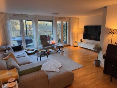 Traumhafte 4-Zimmer-Maisonette-Wohnung mit gehobener Ausstattung und Garten in Stuttgart Birkach