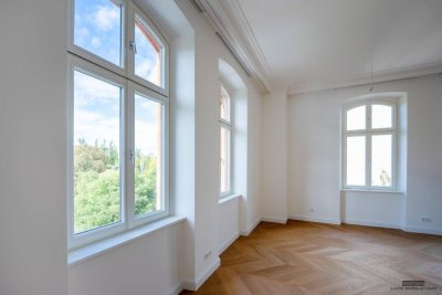 Zu vermieten: 4-Zimmer-Wohnung mit traumhaftem Ausblick und Garage im Projekt DAS ARTMANN