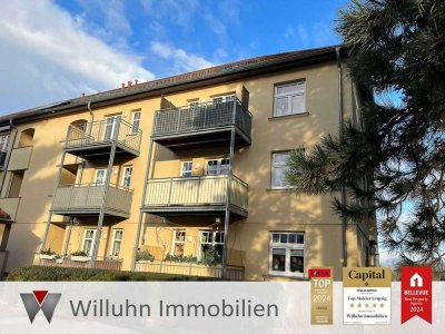 Ruhige Lage mit Balkon und Loggia, Tageslichtbad mit Wanne und Dusche