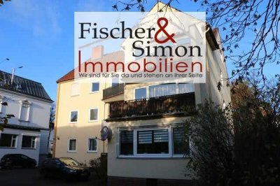 Nienburg-renovierungsbedürftige, helle 2,5 Zi. Wohnung (1.OG) mit Balkon u. Garage in Toplage