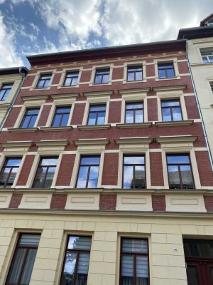 Sonnenglück- sonnige 3-Raum-Wohnung in Altenburg mit Balkon und Einbauküche