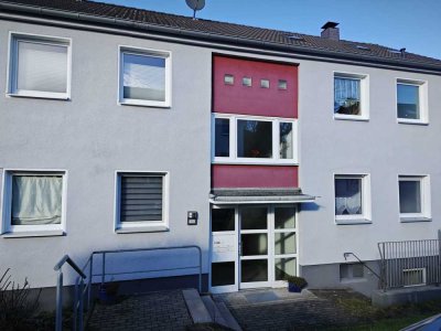 Modernisierte 3-Raum-Wohnung mit Balkon und Einbauküche in Iserlohn-Sümmern