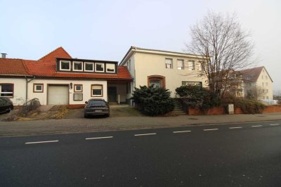 Kernsanierte 4-Zi-Whg mit Terrasse & Stellplatz in SZ-Bad