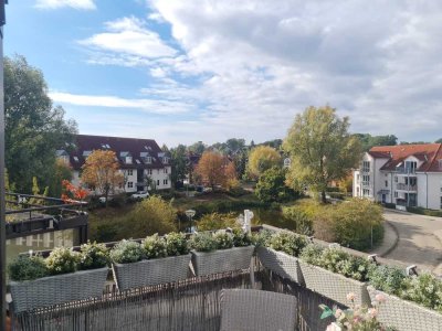 Außergewöhnlich!! Sonnige, bezugsfreie und top möblierte Balkon-Wohnung nahe Schloßpark Sanssouci!