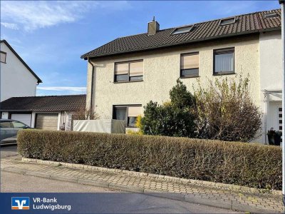 In guter Lage: 2-Familienhaus mit Garten und Garage