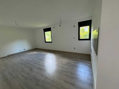 Erstbezug nach Kernsanierung 2,5 Zimmer-Wohnung mit Fußbodenheizung (ruhige Lage) in Bad Überkingen