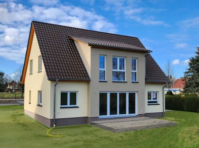 Landhaus mit Panoramablick ruhig am Ortsrand gelegen und dennoch zentral