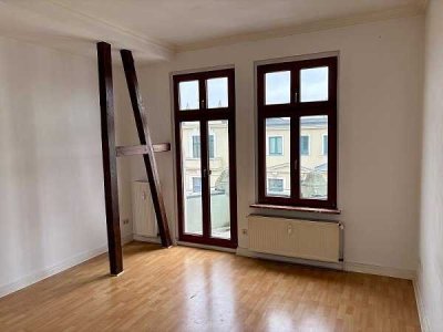 Attraktive DG-Wohnung mit Balkon in Gründerzeithaus in MD-Stadtfeld