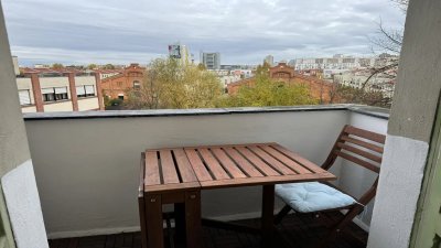 Möblierte 1 Zimmer Wohnung in der Stadt mit schöner Aussicht