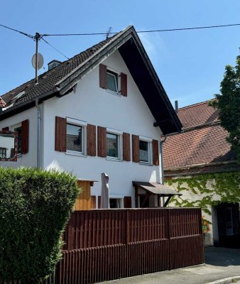 Freistehendes Haus in zentraler Lage - Ihr neues Zuhause mit Potenzial