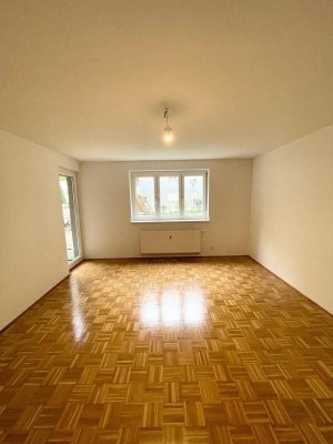 Schöne 2 Zimmer Wohnung mit Terrasse! - Provisionsfrei!