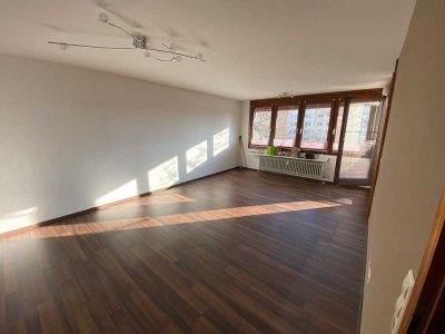 Schöne helle 2-Zimmer-ETW mit Süd-Balkon