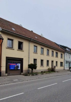 Mehrfamilienhaus mit fünf Wohneinheiten - KAPITALANLAGE