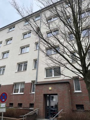 Ab sofort! 2 -Zimmer Wohnung mit großem Balkon