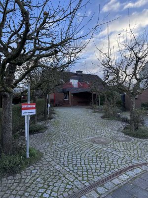 Einfamilienhaus mit schönem Garten - ruhige Sackgassenlage in  Preetz