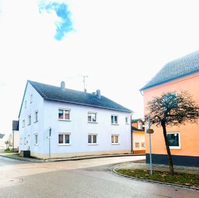 Bauernhaus mit Ausbaupotenzial für zwei Generationen mit Stall und Nebengebäude