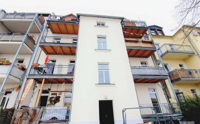 Altlindenau: 2 Zimmer I Balkon I Einbauküche I modernes Tageslichtbad