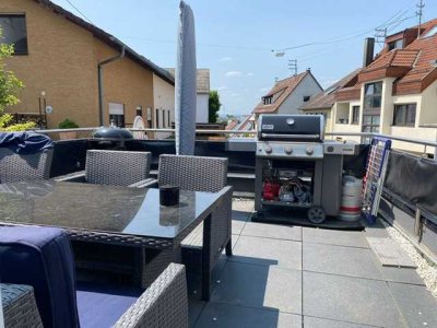 4-Zimmer Wohnung mit großem Balkon sofort beziehbar