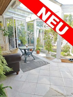 !! Altengerecht wohnen - Toller Bungalow mit Wintergarten in begehrter Lage!!