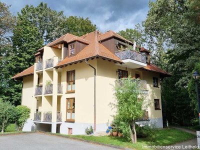 RUHIGES IDYLL IN GRÜNER LAGE - MIT ZWEI BALKONEN!