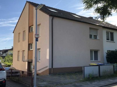 Lu-Edigheim - DHH mit Garage und Garten in guter Lage