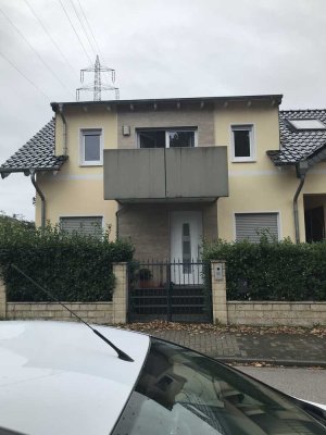 Stillvolle 2-Zimmer-Wohnung mit Balkon in Frechen