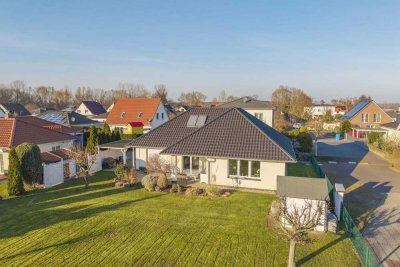 **Provisionsfrei** Wunderschönes Einfamilienhaus mit großem Garten in Werder!