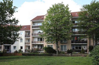 Großzügige 2-Zimmer-Wohnung mit Wohnberechtigungsschein zu vermieten // 3.OG rechts