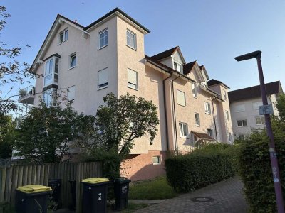 Sehr schöne helle Erdgeschoßwohnung mit Terrasse und individueller Gartennutzung