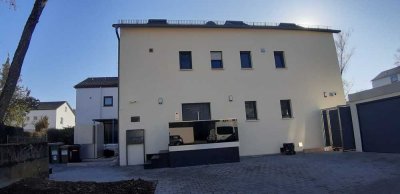 Exklusive 4-Zimmer-Wohnung mit Terrasse und Einbauküche in Stuttgart