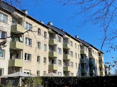 LEER AB DEM 1.5.2025 - DREI ZIMMER WOHNUNG MIT SÜDBALKON