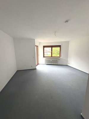 Schöne Einzimmerwohnung mit Balkon