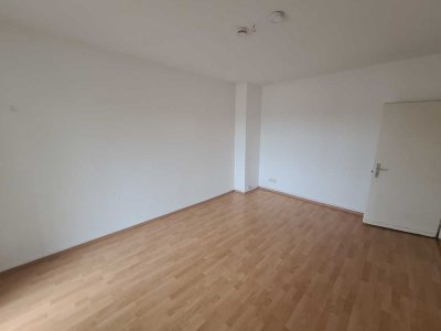 Citynah! Schön! Praktische 2,5 Raum Wohnung in ruhiger Lage mit Balkon!