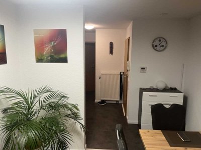 Charmante, umfassend renovierte Hochparterre-Wohnung in ruhiger, zentraler Lage von Nümbrecht