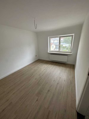 Moderne 2-Zimmer-Wohnung in saniertem Mehrfamilienhaus - Ihr neues Zuhause in Augsburg