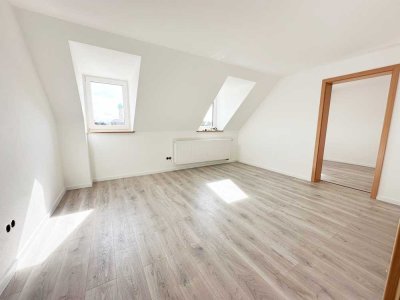 Sanierte 2 Zimmer-Wohnung in zentraler Lage! Sehr gute Verkehrsanbindung!