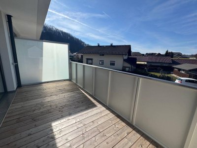 Stylische, sonnige 2 Zimmerwohnung | großer Balkon und TG Platz | in Mattsee