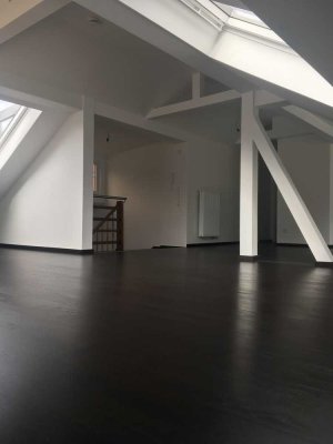 2 Zimmer Loft Wohnung DG