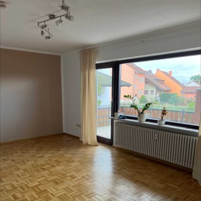 3-Zimmer-Wohnung in Hallstadt (Bamberg) mit Balkon und Einbauküche