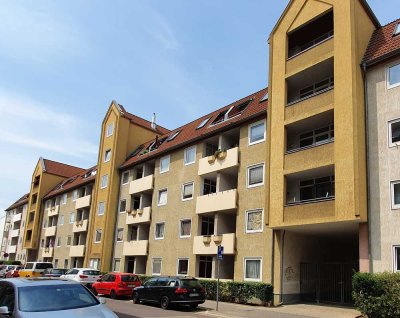 Hallo Studenten: 1,5 Zimmer-Apartment mit Einbauküche, Balkon & Lift zu vermieten