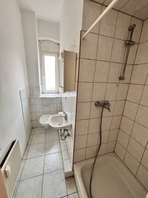 Heimwerker gesucht! ! 1 Monat mietfrei! 3 Zimmer Wohnung mit Balkon!