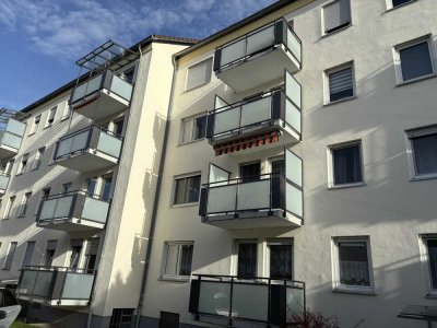 Schöne, renovierte 2-Zimmer-Wohnung mit EBK in Augsburg