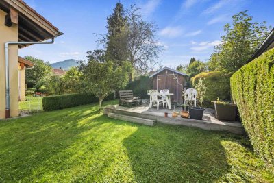 Großzügige Dachgeschosswohnung mit Garten und Garage, im Herzen von Ruhpolding!