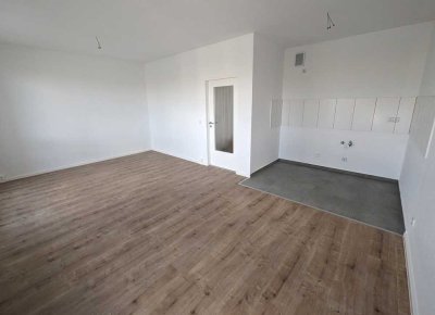 Erstbezug nach Sanierung - 2-Zimmer-Wohnung mit Balkon