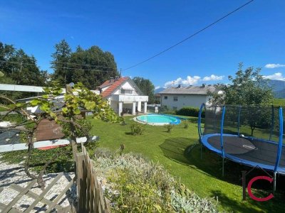 Idyllisches Einfamilienhaus mit Pool, Doppelcarport &amp; Nebengebäuden in sonniger, ruhiger Lage