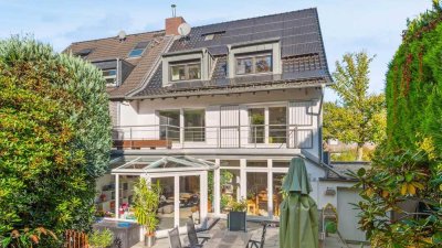 Modernisiertes Familienparadies: Ca. 253 m², Kamin, Wintergarten & hervorragende Energieeffizienz