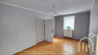 Modernisierte und gepflegte Doppelhaushälfte mit Garten in Langen