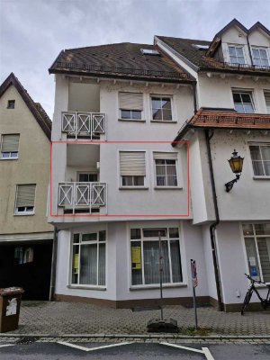 Zentral gelegene 3,5-Zimmer-Wohnung mit 2 Balkonen und 2 TG-Stellplätzen